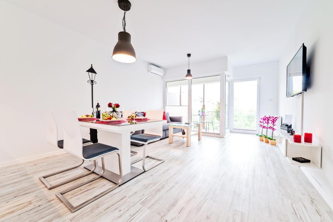 Apartamenty Homely Place Casa Verona - Stary Rynek - Parking พอซนาน ภายนอก รูปภาพ