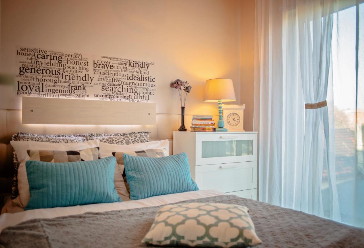 Apartamenty Homely Place Casa Verona - Stary Rynek - Parking พอซนาน ภายนอก รูปภาพ