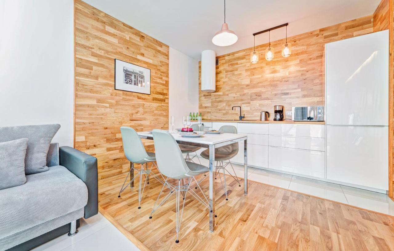 Apartamenty Homely Place Casa Verona - Stary Rynek - Parking พอซนาน ภายนอก รูปภาพ